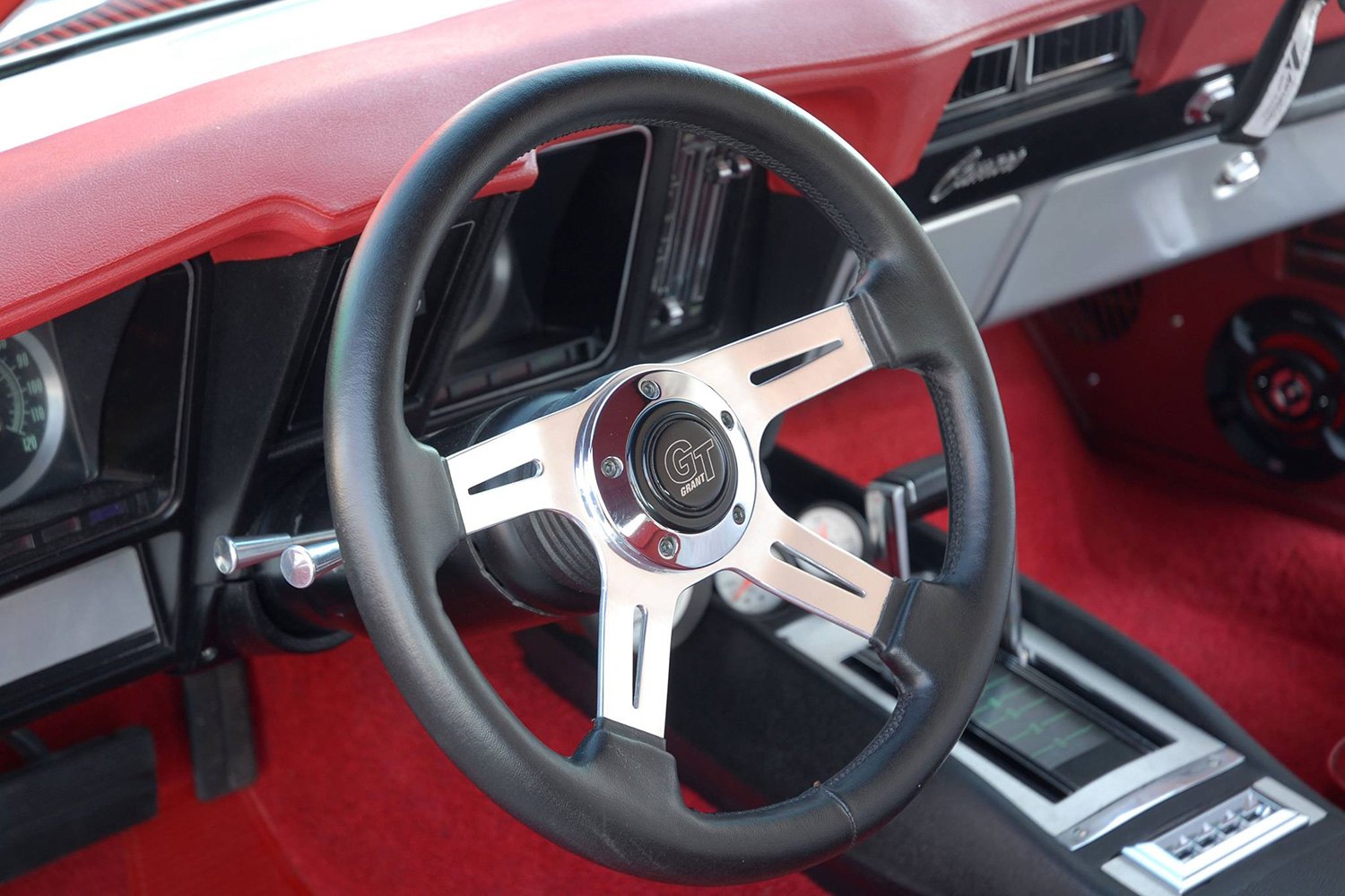 Grant® 742 4Spoke Elite GT Black Leather Grained Vinyl Steering